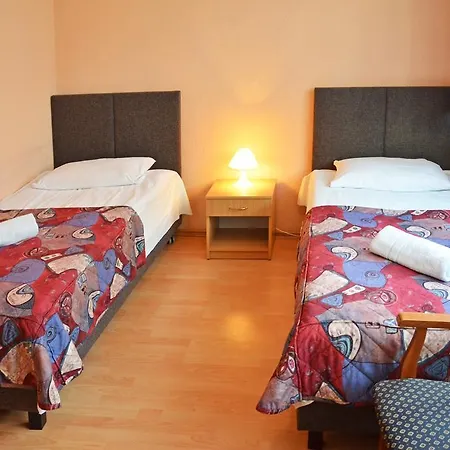Lipce Lodge *